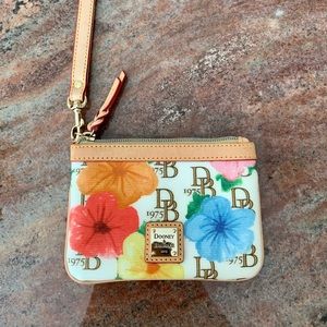 Dooney & Bourke Hibiscus Wristlet NWOT